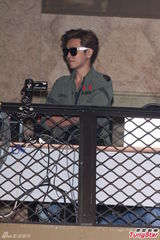 组图：林大晋首场个唱开启 罗志祥监场压阵