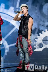 组图：《MCD》上演SOLO大战 太阳一举夺冠