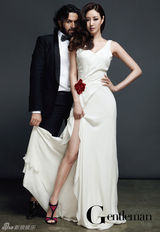 组图：韩星金莎朗拍写真 深V开叉露丰胸美腿