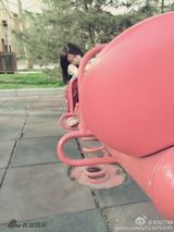 组图：孙莉晒多多夏日照被喊岳母 多妹美翻网友