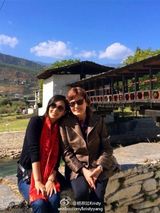 组图：杨恭如自曝“家有潮妈”靓照 二人似姐妹