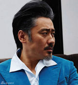 组图：吴秀波拍霸气写真 专访谢演艺圈救命之恩