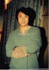 组图：吴镇宇早年青涩照曝光 帅到没朋友