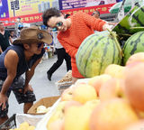 组图：林丹锋味为妈妈做饭 谢霆锋海清协助