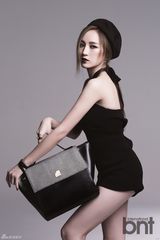 组图：miss A佳 拍写真 若隐若现性感十足