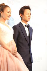 组图：何炅叶璇许茹芸等群星出席时尚盛典