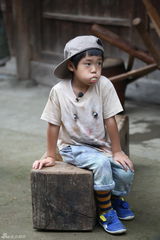 组图：多多贝儿集市风波显情深 复古运动会欢乐