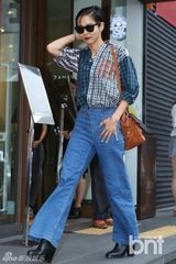 组图：韩星申敏儿朴韩星清新亮相笑容甜