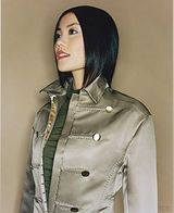 组图：王菲罕见昔日性感大片 穿内衣仰躺沙发