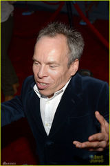 组图：哈利波特对角巷开公园 金妮马尔福捧场