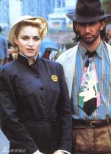 [青春照相馆]少女期麦当娜：性感与清纯并存