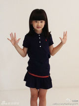 组图：森碟石头玩耍两小无猜 被调侃夫妻相