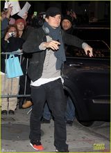 组图：米兰达离婚后与前夫返同一公寓 类比菲鹏