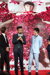 组图：《小时代3》杨幂产后首发声 柯震东搞怪