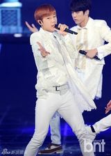 组图：《The Show》精彩不断 infinite智妍热唱