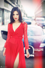 组图：《变4》赵茜时尚写真 性感优雅女神范