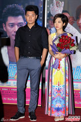 组图：洪辰表白日遭男演员告白：你是我的菜