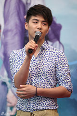 组图：《古剑》马天宇郑爽友达以上 杨幂爱吐槽