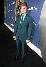 组图：范冰冰现身《X战警》首映 杰克曼将来京