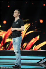 组图：《超演》导师护犊子 李咏乐嘉互耍心机