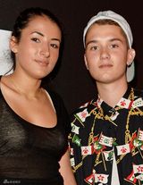 组图：裘德-洛17岁儿子当模特 帅气走秀似父亲