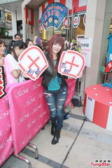 组图：郭晋安为宣传坐轮椅 田蕊妮假发像徐子珊