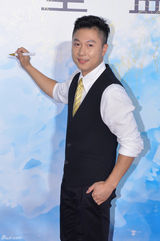 组图：何炅叶璇许茹芸等群星出席时尚盛典