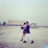 组图：周迅与男友高圣远牵手亮相 幸福恩爱