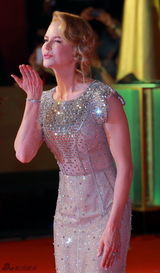 组图：上影节开幕红毯精选 林志玲深V妮可飞吻