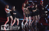 组图：BoA与EXO-K劲歌热舞助阵MCD十周年