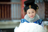 组图：《美人无泪》将收官 袁姗姗雪中动人