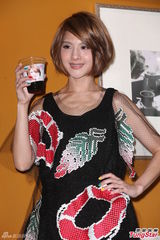 组图：郭静不排斥女女吻 还未跟杨丞琳接过吻