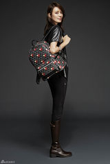 组图：韩星孙泰英演绎干练奢华秋冬时尚