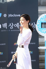 独家高清：又是一年百想红毯 众星云集争奇斗艳