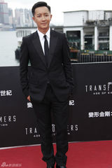 组图：《变4》香港首映 李冰冰透明纱裙秀大腿