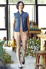 组图：于越夏日写真曝光 大走清新自然范