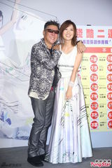 组图：姜育恒台北撑新人歌手发片 否认退休传言