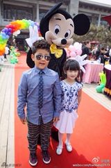 组图：甜美可爱挡不住！森碟批量生活萌照曝光