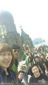 组图：林志玲哈尔滨半日游 碎花短裙长腿吸睛