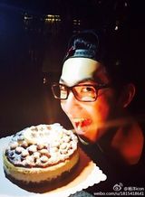 组图：杨洋荧屏形象帅气 根红苗正练舞蹈出身