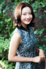 组图：对话《不要恋爱》韩可露 展清新笑容