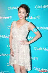 组图：陈豪不清楚TVB裁员 杨洛婷不觉受冷落