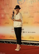 组图：两岸群星携手颁奖 将亮相台北电影节