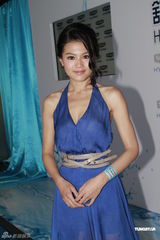 组图：周秀娜不怕男友变心 暗讽何佩瑜难负荷巨乳