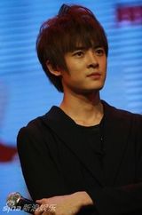 幻灯图集：《全城热恋》首映庆典 四美女争奇斗艳