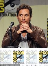 组图：诺兰携麦康纳首赴漫展 宣传《星际穿越》