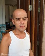 组图：真人版光头强神还原！不是伐木工是厨师