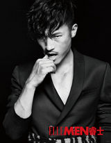 组图：耿乐黑白大片 野性逼人演绎致命诱惑