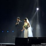 组图：周迅结婚众星观礼 李宇春谢娜与新人合影