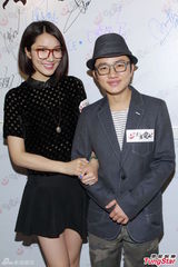 组图：四影帝齐现身为好友站台 窦靖童力挺干妈